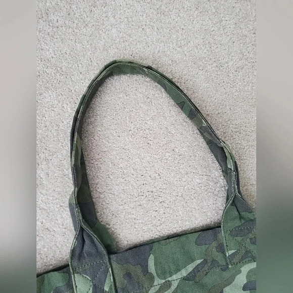 American eagle outfitters camo canvas tote bag - Picture 2 of 10